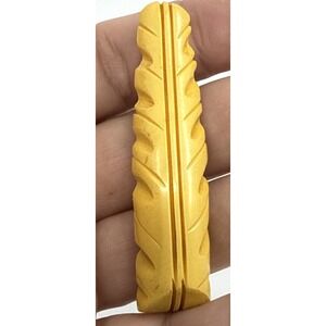 Vintage Goldenrod Bakelite Brooch Oval Shape Leaf Harvest Carving Tested 2.5"‎